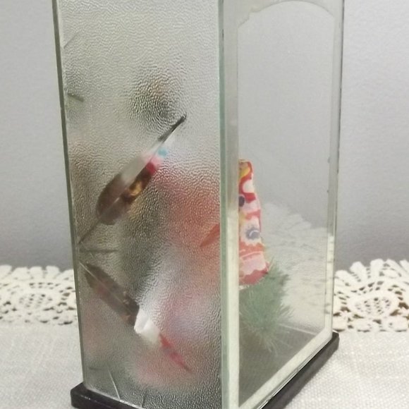 Antique Japanese Gofun Doll Glass Diorama - Picture 6 of 10